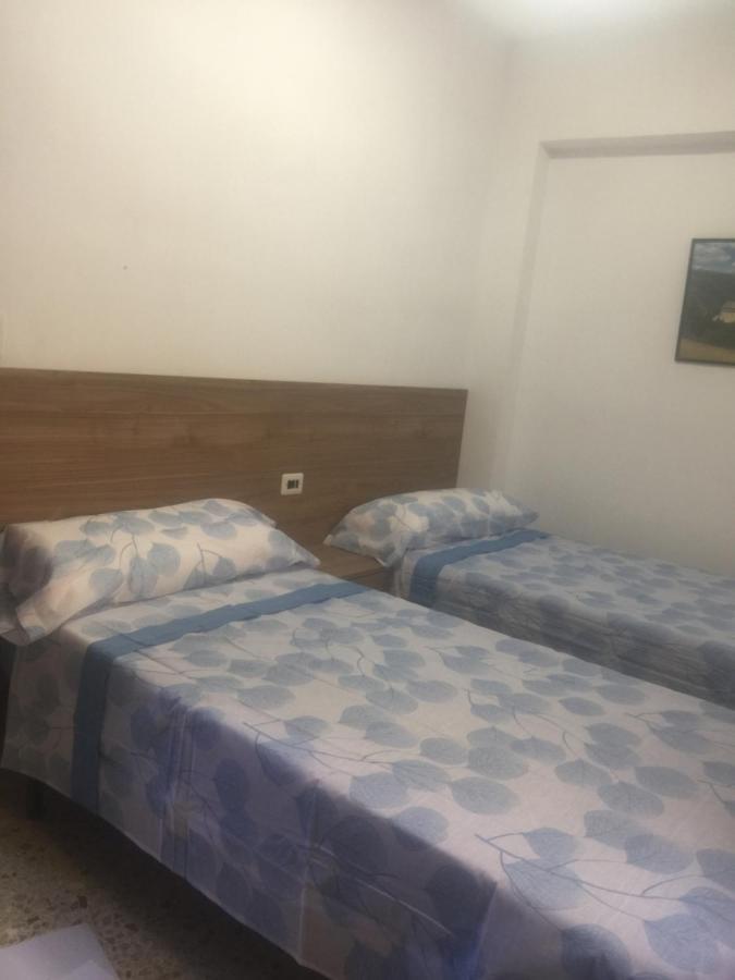 Piles - Apartment - Sleeps 7 - Parking - Seafront 外观 照片