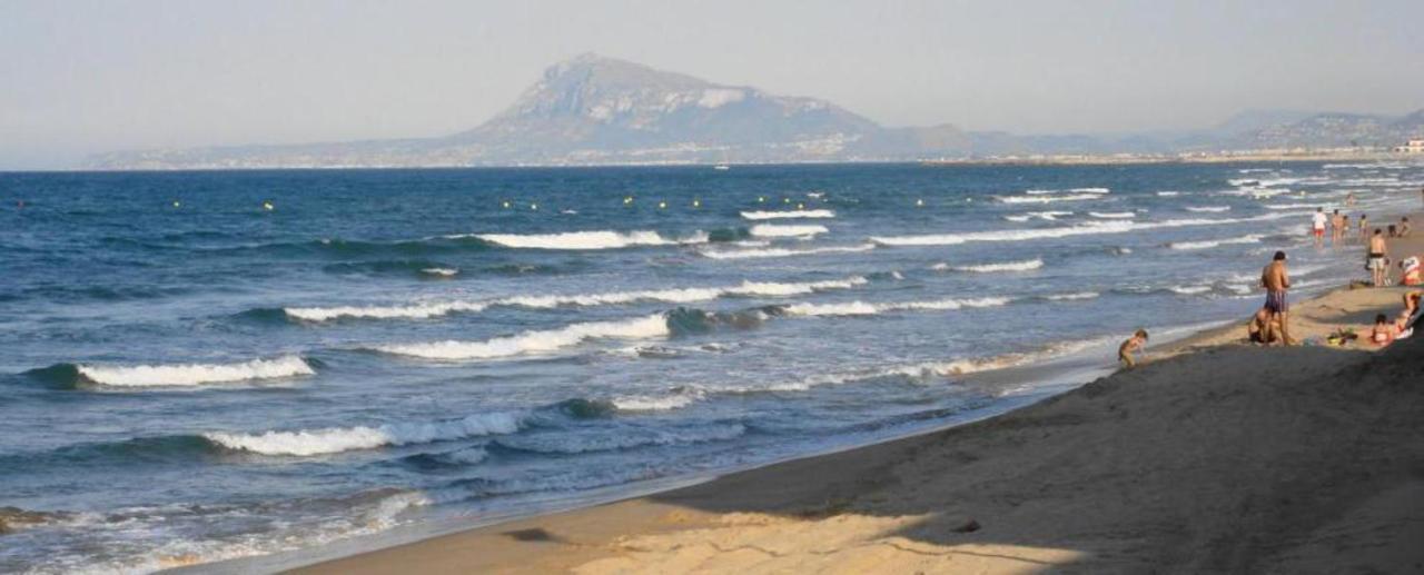 Piles - Apartment - Sleeps 7 - Parking - Seafront 外观 照片