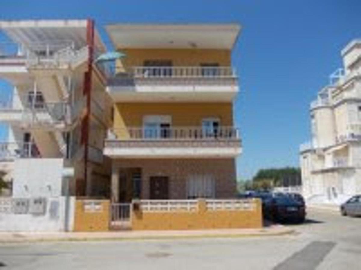 Piles - Apartment - Sleeps 7 - Parking - Seafront 外观 照片